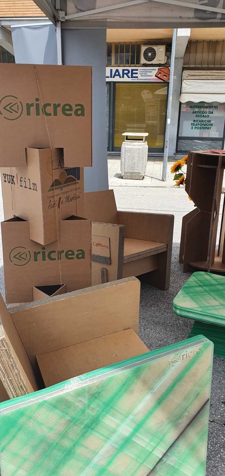 Immagine - Design, economia circolare, rispetto di sé e dell’ambiente come una nuova chiave di sviluppo ed equilibrio: la presentazione pubblica a Castelraimondo